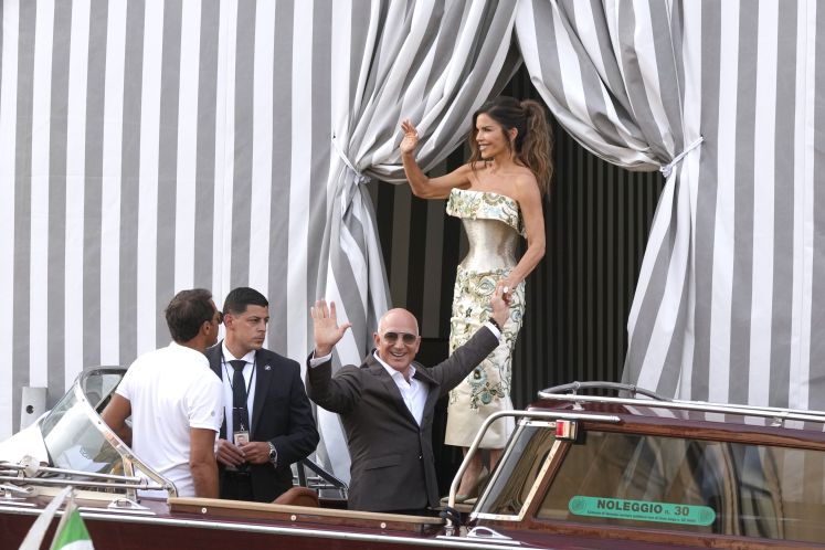 Kulisse der Selbstdarstellung: Jeff Bezos und Lauren Sanchez in Venedig