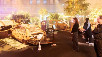 Besucher auf der Nova-Ausstellung