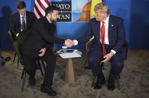 Selenskyj und Trump beim Nato-Gipfel