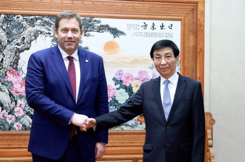 Lars Klingbeil und Wang Huning