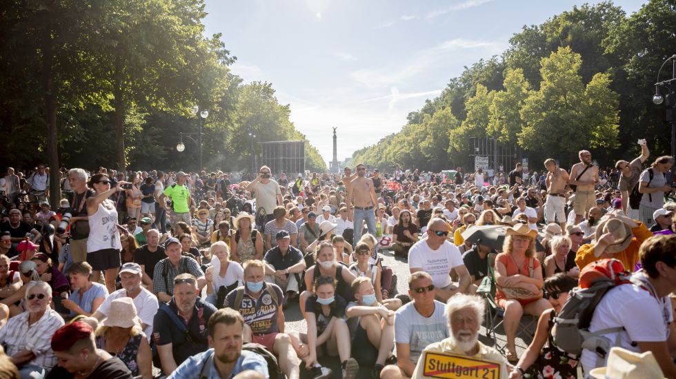 verbot-der-berliner-corona-demo-versammlungsfreiheit-geisel