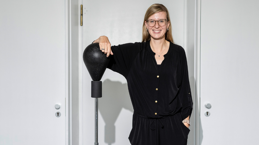 Katrin-Albsteiger-im-Portr-t-Boxen-im-B-ro