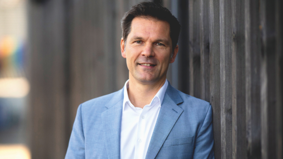 Steffen-Krach-im-Portr-t-Flucht-aus-Hannover