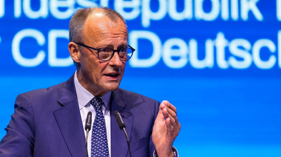 Friedrich-Merz-beim-Deutschlandtag-der-Jungen-Union-Zwischen-Sound-und-Wirklichkeit